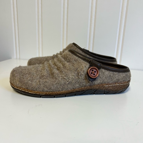 Earth Tan Slip-On Woman's Loafers with Button Detail - Picture 1 of 9